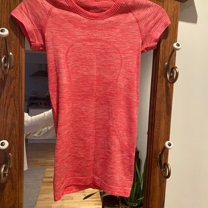 Lululemon Swiftly Tech Short Sleeve